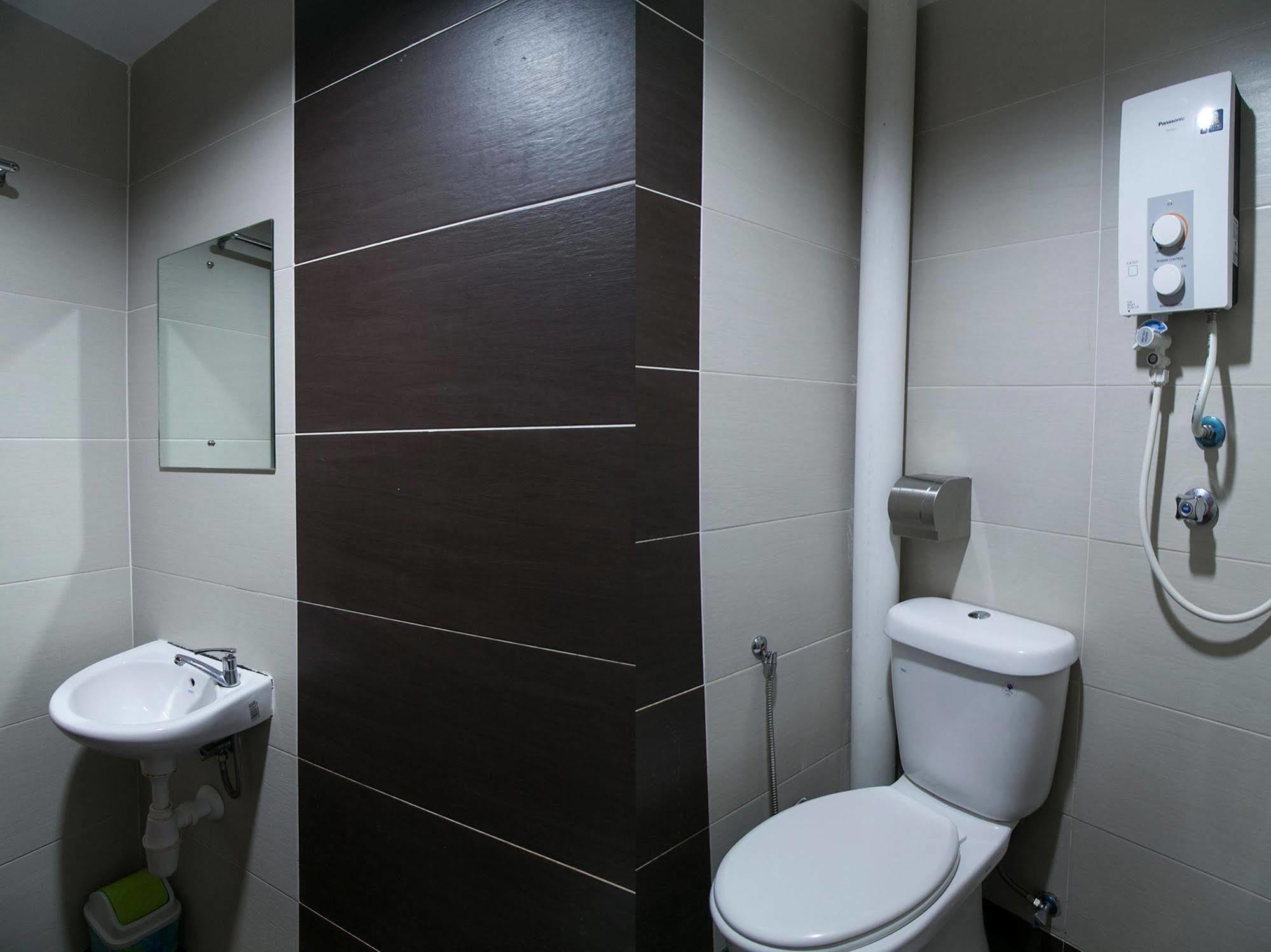 קואלה לומפור Hotel Surya Palace מראה חיצוני תמונה