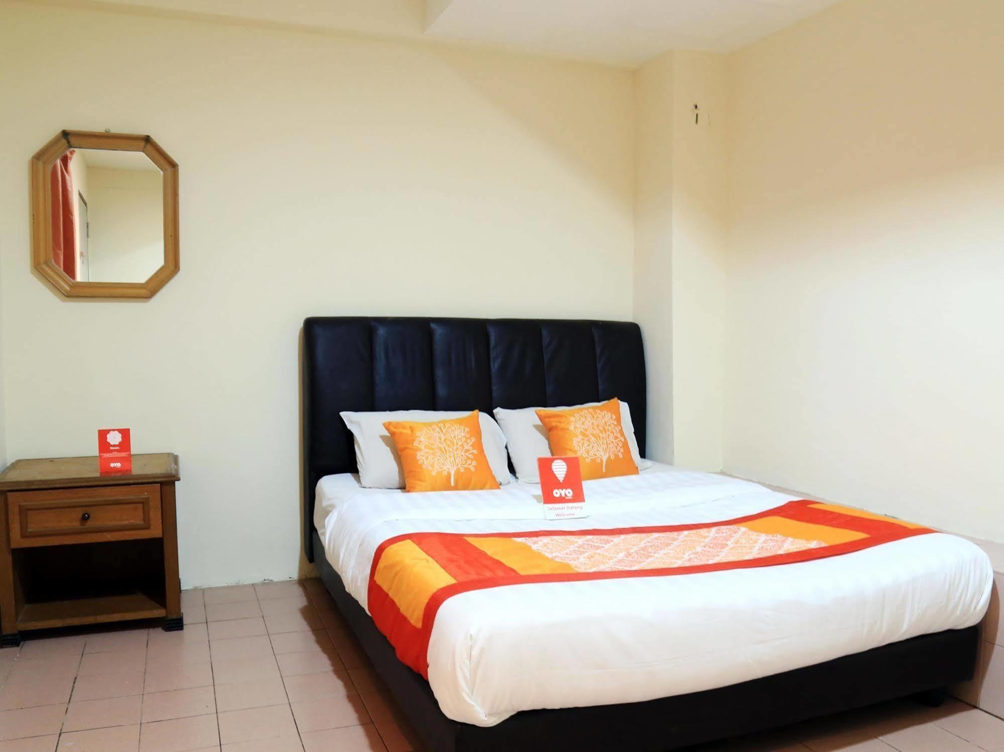 קואלה לומפור Hotel Surya Palace מראה חיצוני תמונה
